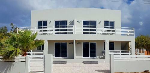 Luna Nueva Apartments