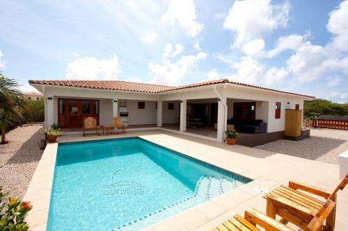 Casa Calida In Sabalpalm Villas