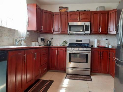 Abbe Dynasty: Ocean View Holiday Home