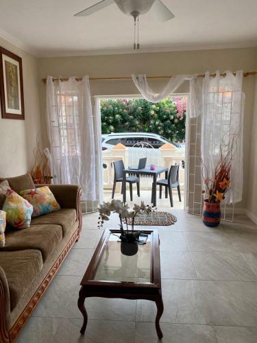 Ixoras Beach Apartments