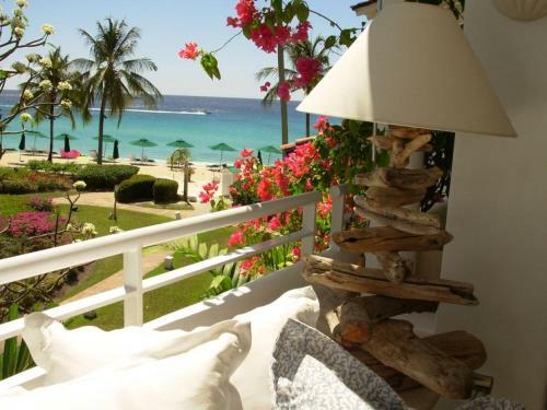 Ocean Blue Luxury Apartment - Beachfront - Glitter Bay 203