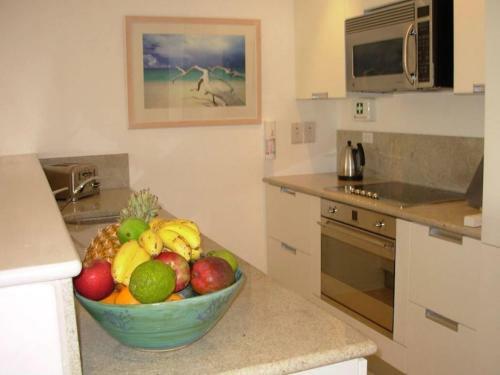 Ocean Blue Luxury Apartment - Beachfront - Glitter Bay 203