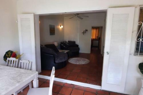 Stylish Apartment 3 Min From Beach Away! Paradise