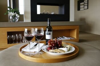 Hotel Chateau Elan At The Vintage Hunter Valley