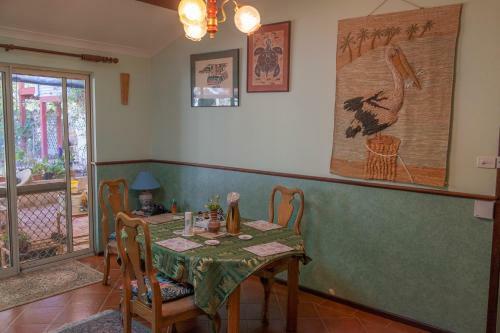 Busselton Marina Bed And Breakfast