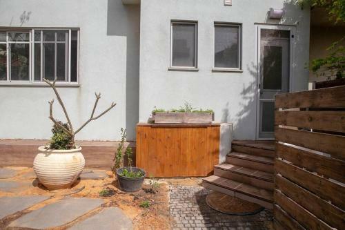 Tasteful Stay At The Cinnamon Studio Apartment
