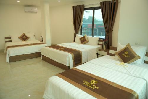 T??ng V�n Legend Hotel