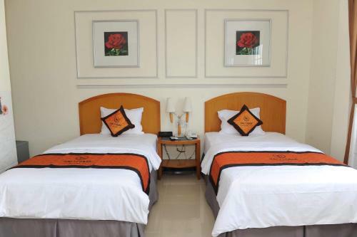 Hotel Kh�ch S?n Sao Nam