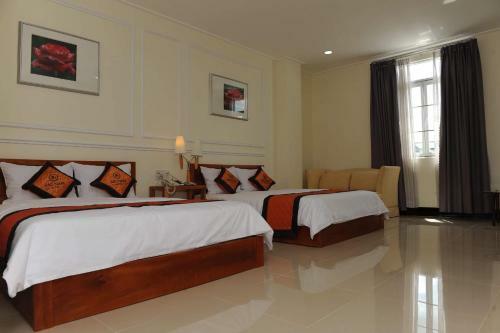 Hotel Kh�ch S?n Sao Nam