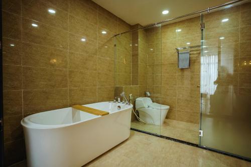 Hotel Luxhome Suite - Vincom Xu�n Kh�nh