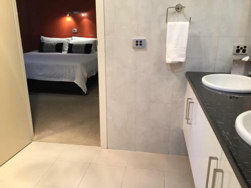 Hotel Deeluxe Riverspa Apartments