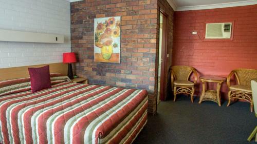Arabella Motor Inn (formerly South Tweed Motor Inn)