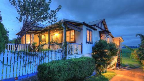 Andavine House - Bed & Breakfast
