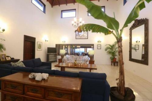 Ocean View Luxury Villa Mansion. Sleeps 22