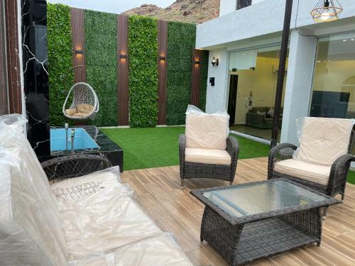 Luxury Ovo Roof Villa
