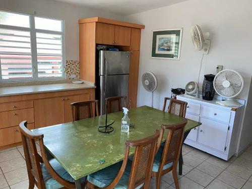 Shacks Beach Isabela Pr - Entire House Or Private Rooms