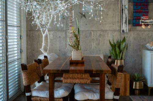 Soberana Del Mar Beachfront Family Modern Villa
