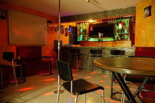 Hostal Skye Bar & Lounge