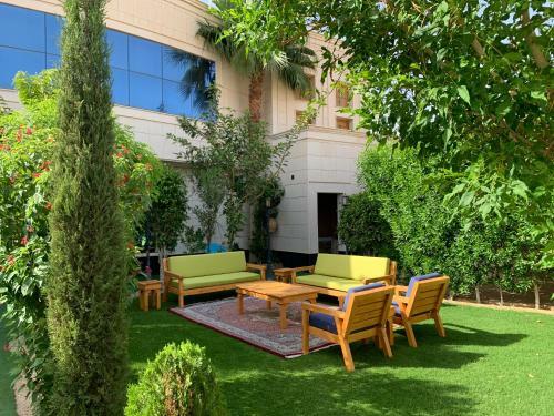 Chalet And Villa Velia