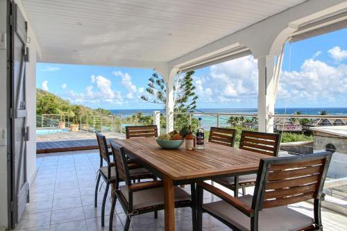 Villa Thomana, Piscine, Vue Mer Et Plage � 100 M !