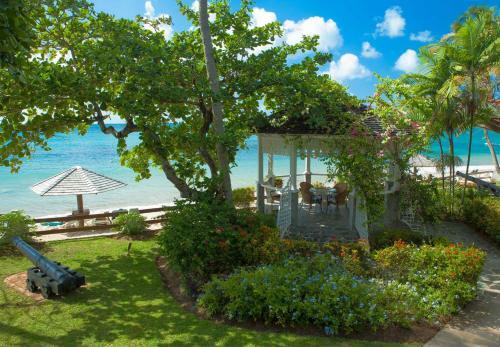 Hotel Sandals Halcyon Beach All Inclusive - Couples Only