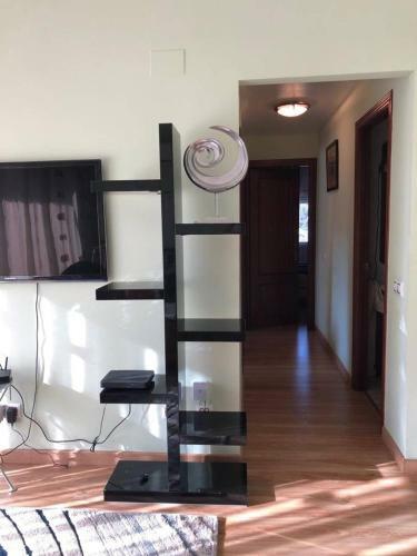 Fenals Sunny Apartment 3 Bdr Swimming Pool&parking