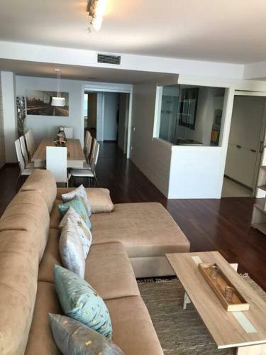 Lujoso Apartamento Enfrente Del Mar