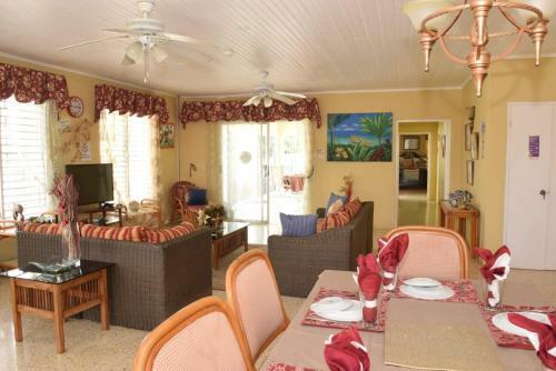 Day-o And Daylight Villas