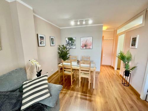 Apartamentos La Mer Bleue, Beach&pool, Pk, Full Equipped