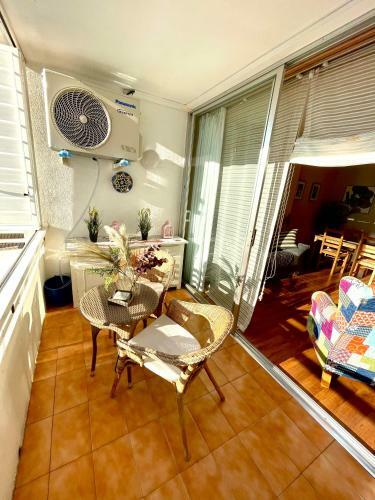 Apartamentos La Mer Bleue, Beach&pool, Pk, Full Equipped