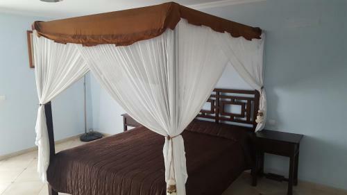 Luxurious Townhouse In Los Cristianos