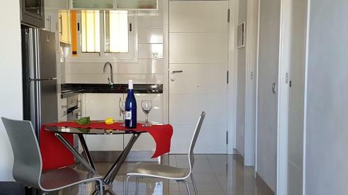 Las Vistas Apartment