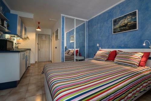 Cosmocom Apartments In Tenerife