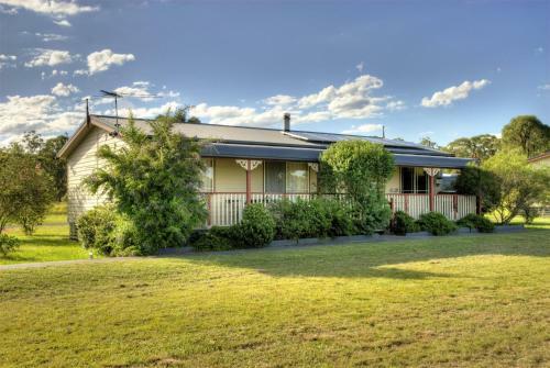 Cottages On Lovedale
