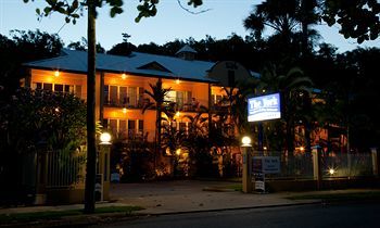 Aparthotel The York Beachfront Holiday Apartments