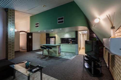 Hotel Sails Geraldton Accommodation