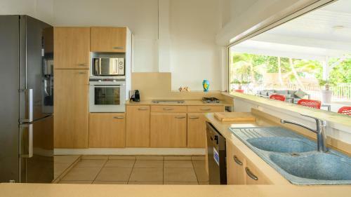 Villa Les Amandiers 8 Chambres Face � La Mer!