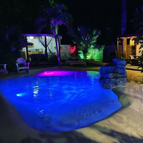 Tiki Paradise Lodge Fwi
