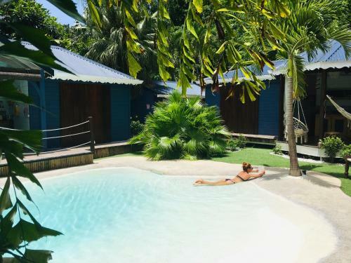 Tiki Paradise Lodge Fwi