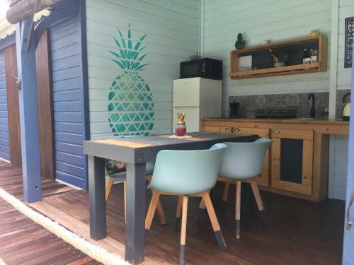 Tiki Paradise Lodge Fwi