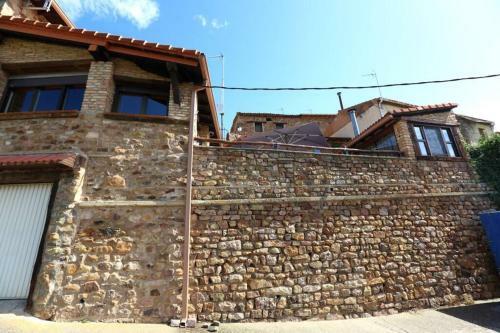 Casa Tur�stica ''los Chaleco'' En Lumbreras Con Terraza Privada.