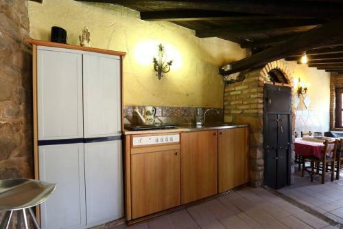 Casa Tur�stica ''los Chaleco'' En Lumbreras Con Terraza Privada.