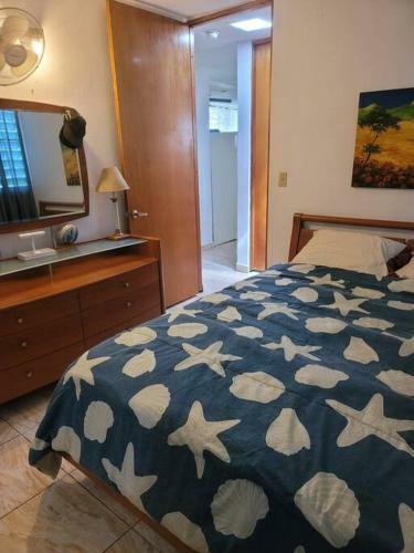 Kasa Chu! Comfortable 3 Bedrooms/ 2 Bathrooms House!