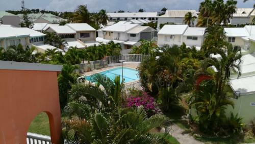Apartamento Marina De Saint-fran�ois: Studio Avec Piscines