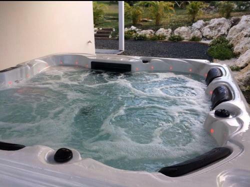 Villa May?irys Avec Jacuzzi Pour 5 Pers Proche Centre Ville