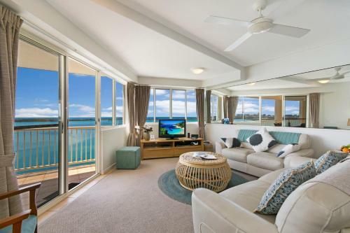 Aparthotel Riviere On Golden Beach