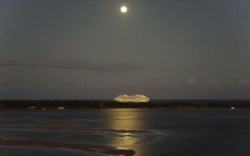 Aparthotel Riviere On Golden Beach