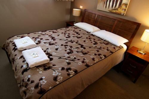 Aparthotel Merrima Court Holidays