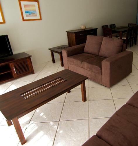 Aparthotel Merrima Court Holidays
