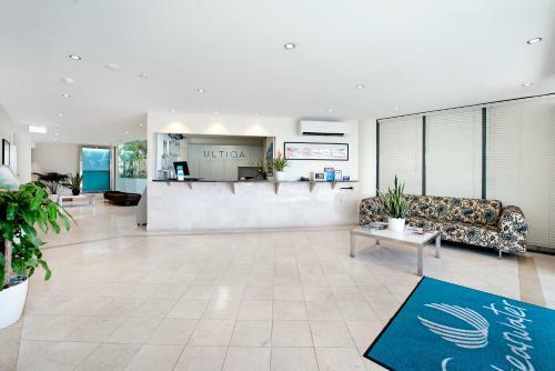 Hotel Shearwater Resort